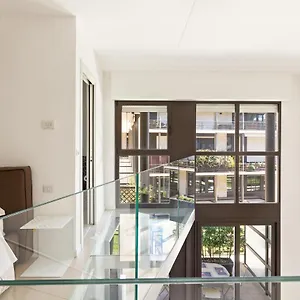 Elegant Loft With Balcony! Milano