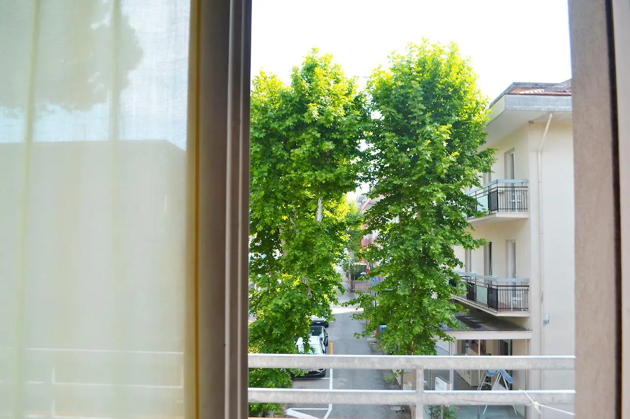 **  Hotel Ivana Bellaria-Igea Marina Italy